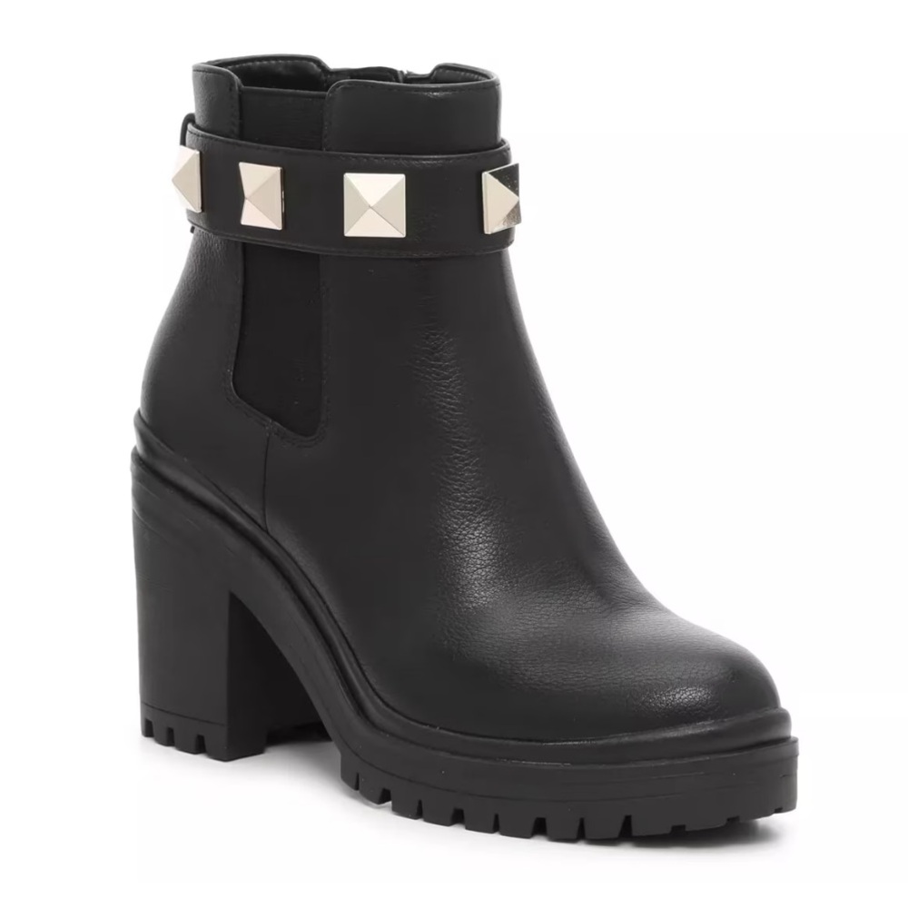 Mix No. 6 Mariana Black Ankle Booties 🆕